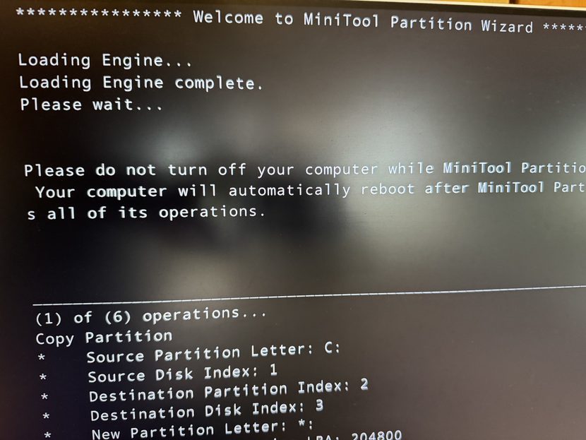 MiniTool Partition WizardのOS移行画面（起動ディスク）